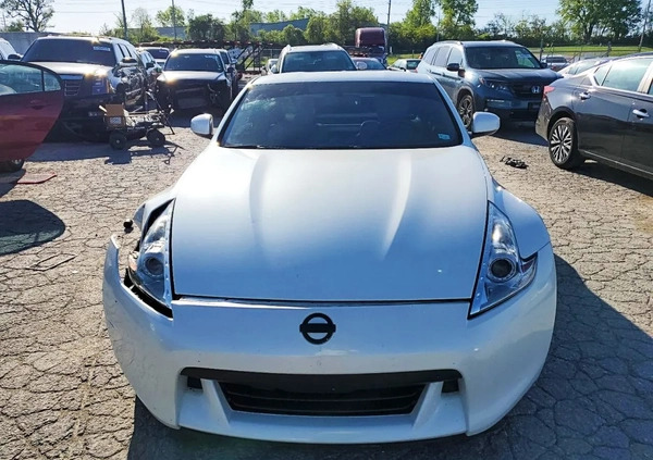 Nissan 370 Z cena 38000 przebieg: 98000, rok produkcji 2009 z Skoki małe 37